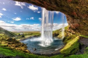 15-bao-hiem-du-lich-Iceland-1