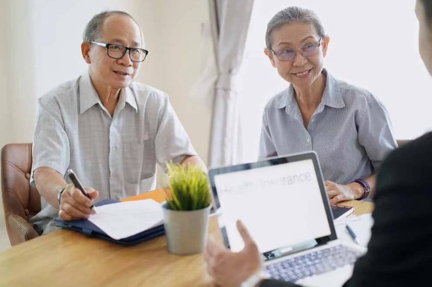 25-bao-hiem-suc-khoe-nguoi-cao-tuoi-2